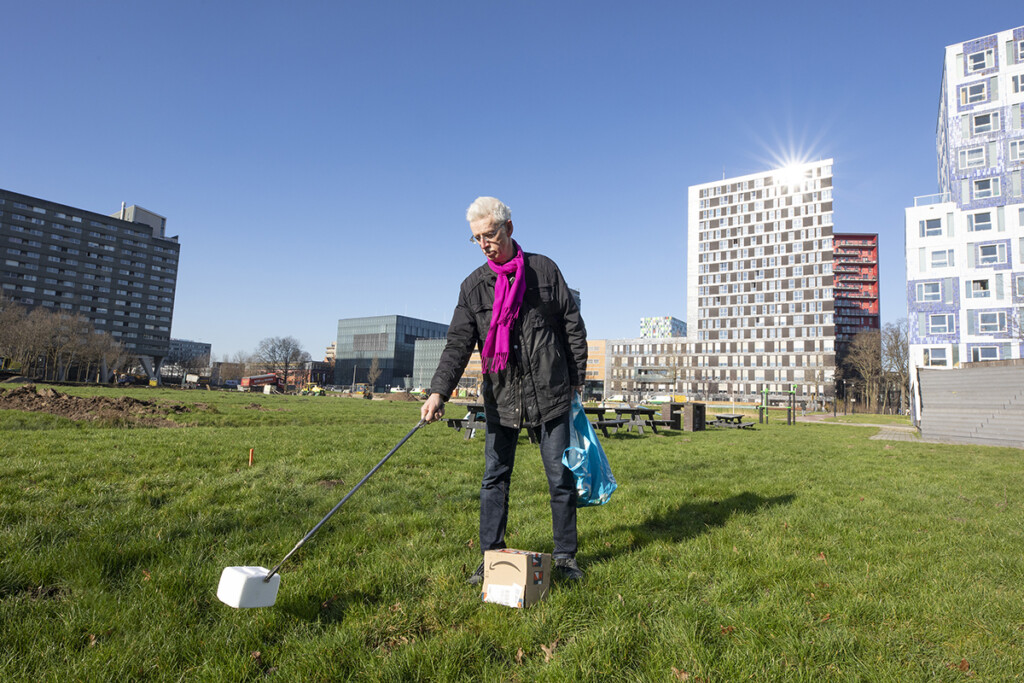 Met pensioen, maar straks schiet het afval prikken erbij in - Trajectum