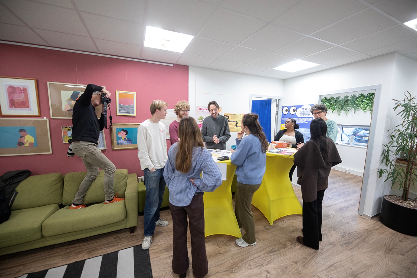 Pizza en oplossingen tijdens de Wijkmarkt in Overvecht