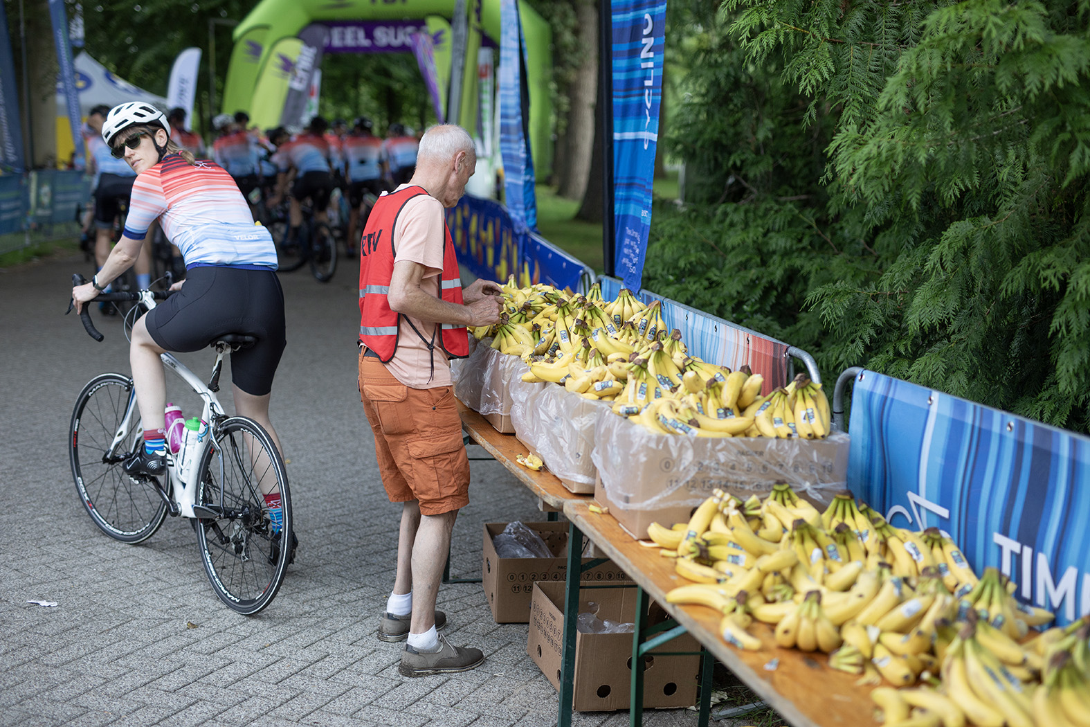 Deze fietsers trotseren de warmte voor het klimaat